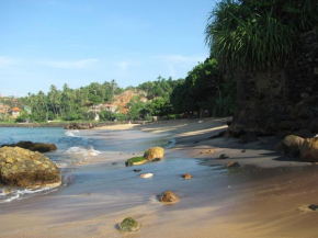 Гостиница Horizon Inn  Weligama